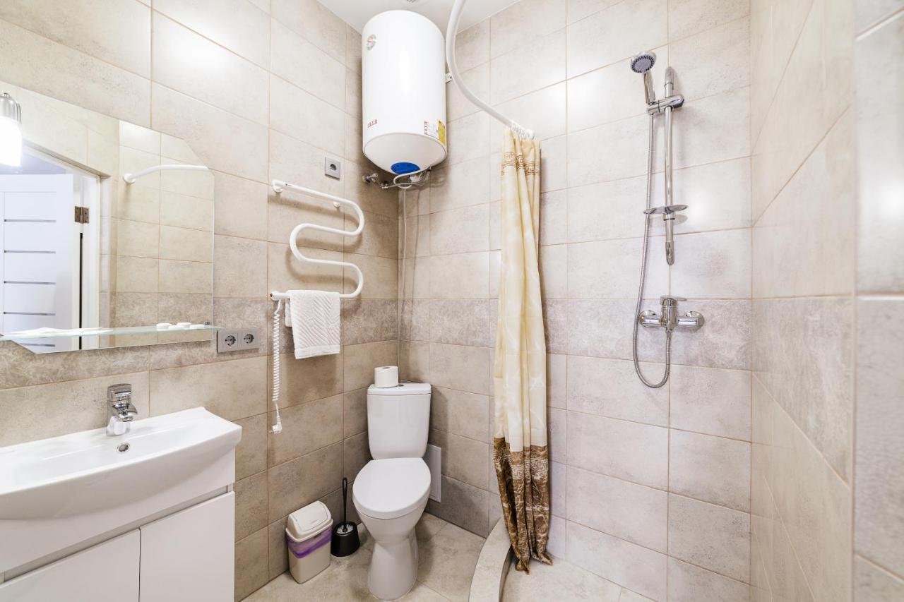 Ferienwohnung Затишні Смарт-Квартири В Історичному Центрі! Uschhorod Exterior foto